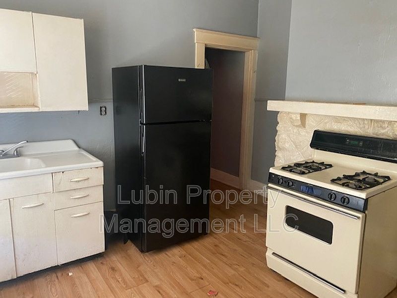 2nd image of 1310 Faxon Ave Unit 1310