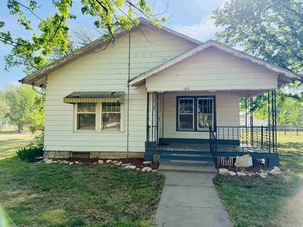 103 S 5th St, Otis, KS 67565