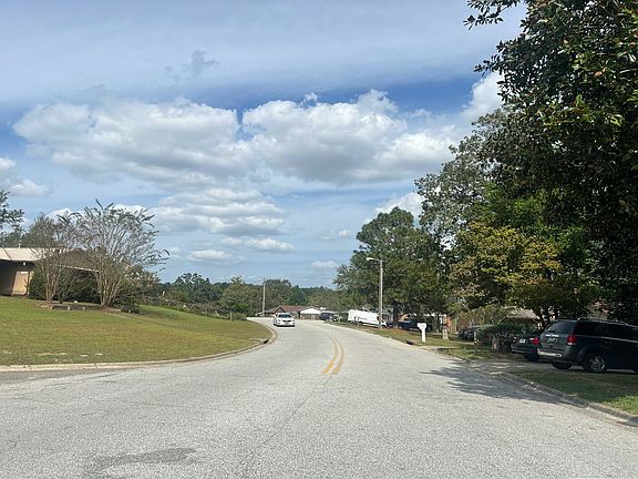 5th image of 3743 Woodcock Dr
