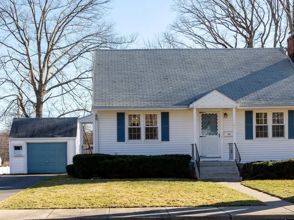 106 Bretton Road, Manchester, CT 06042