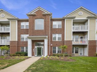 8207 Blue Heron Dr APT 2B, Frederick, MD 21701