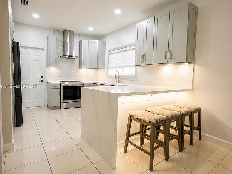 2721 NE 42nd Ave — Photo 5