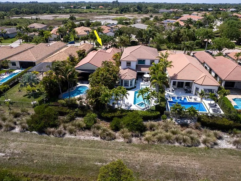 6700 Fox Hollow Dr — Photo 38