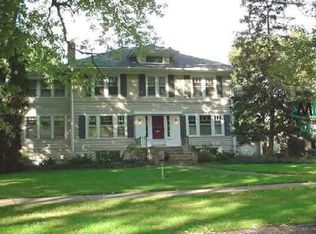 812 Pleasant St, Birmingham, MI 48009