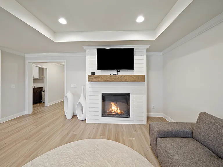 6077 Thorntons Way Cir — Photo 4