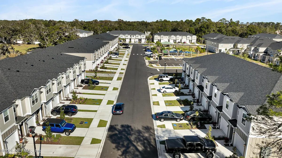 Building Photo - 113 Pamplona Dr