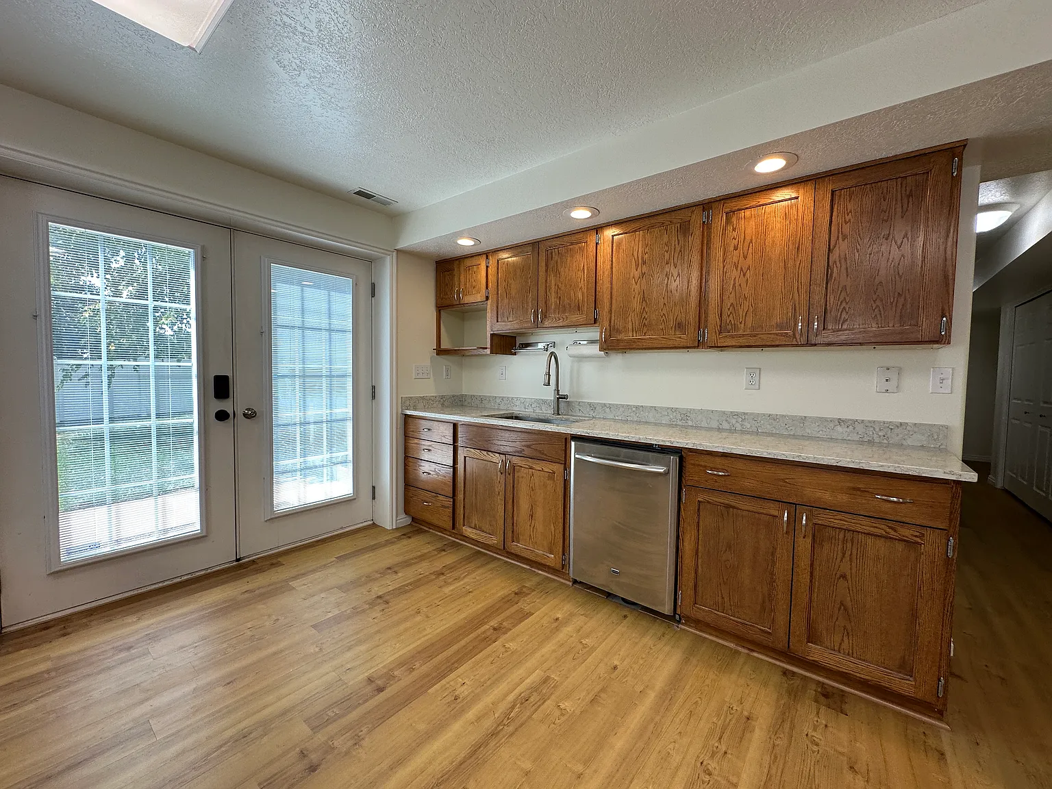 Lehi - 735 N 1200 E - Basement Apartment — Photo 2