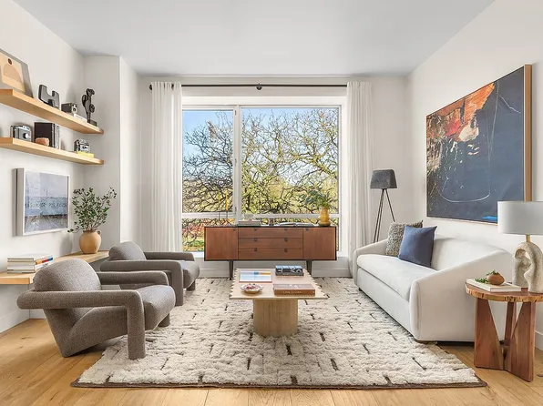 50 Bayard St APT 2G, Brooklyn, NY 11211