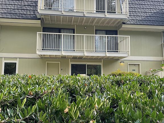 2nd image of 9907 NE 124th Street #804