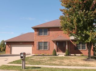 605 Plum Ridge Trl, Sidney, OH 45365