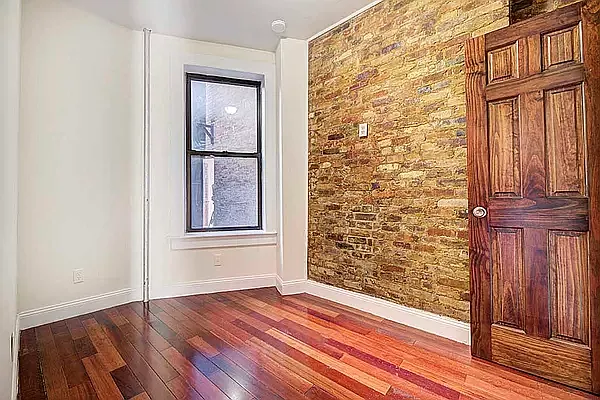 Rented by REAL New York | media 9