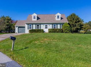 127 S Sadsbury Ct, Gap, PA 17527