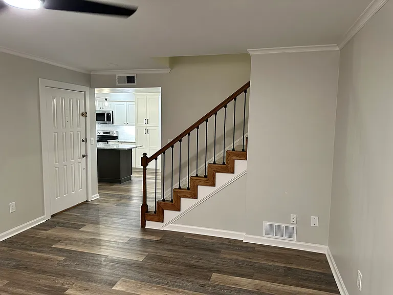 813 Turkey Foot Ct #2 — Photo 9