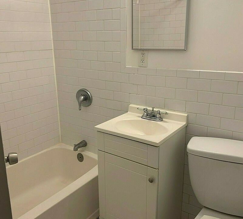 1st image of 924 3rd Ave APT 1B