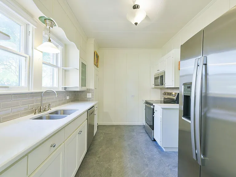 802 S Day St — Photo 21