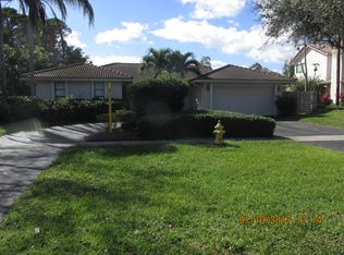9448 NW 11th St, Plantation, FL 33322