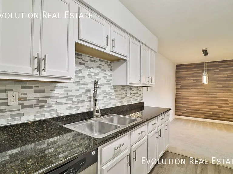 5995 N 78th St #2110 — Photo 15