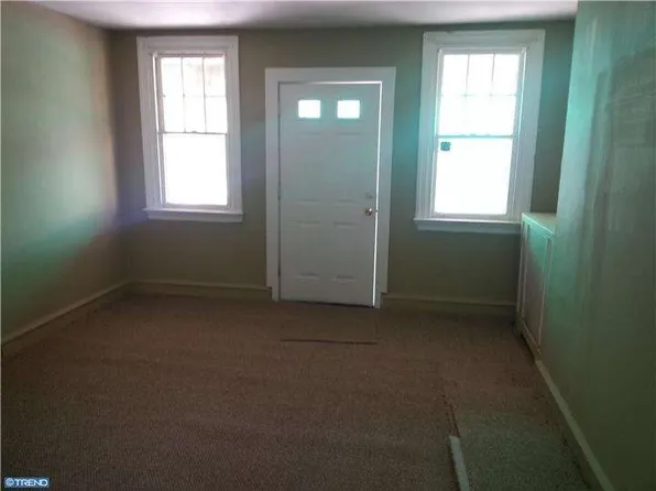 2029 Aikens St, Philadelphia, PA 19142