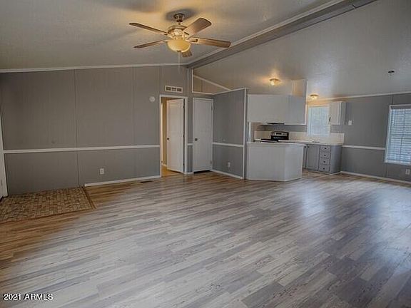 3rd image of 630 S 30th Dr