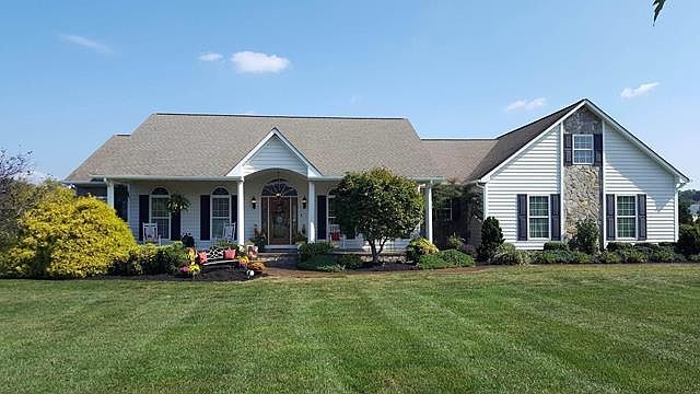 1st image of 75 Hay Field Dr