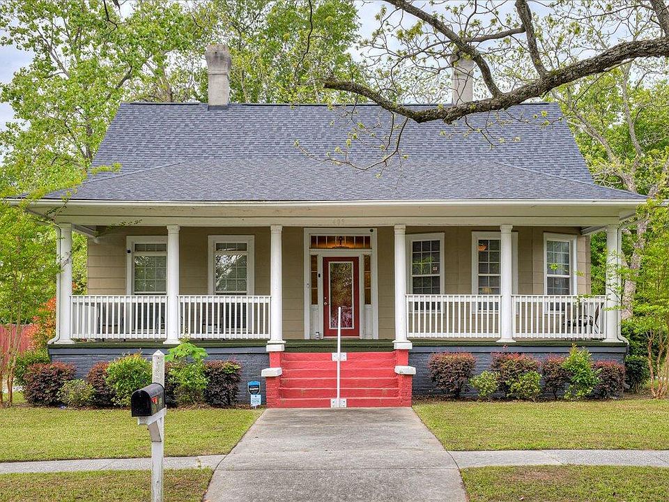 1st image of 403 Shadrack Street