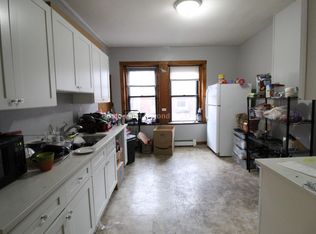 902 Huntington Ave #3RB, Boston, MA 02115