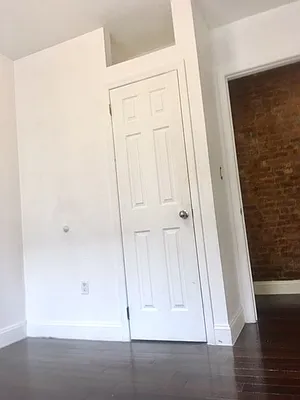 Rented by Crosstown Apartments NYC | media 41