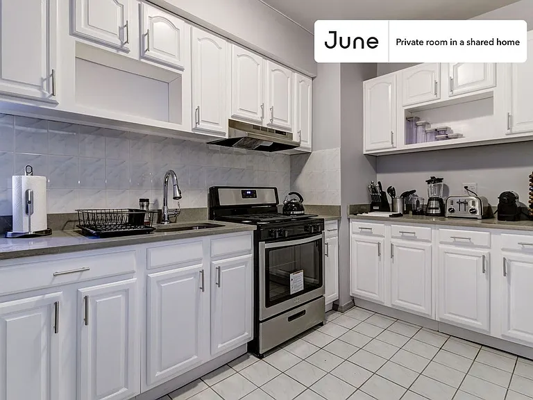 615 W 136th St #B — Photo 7