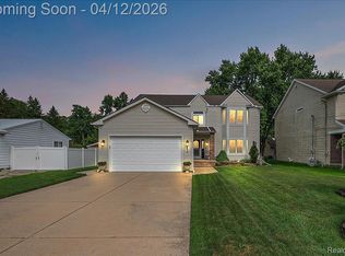 3422 Kilmer Dr, Troy, MI 48083