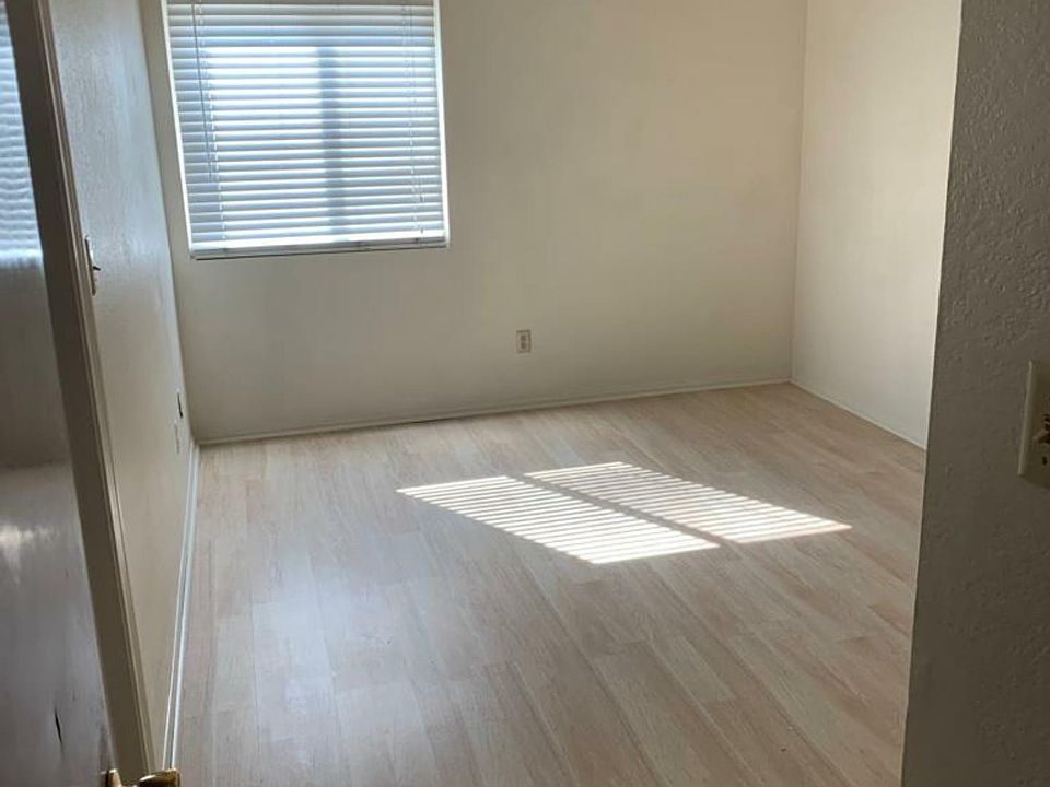 1st image of 4010 W 242nd St