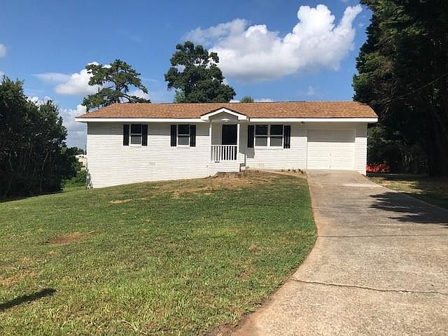 1st image of 2209 Clairmont Cir
