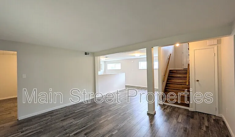 2117 Pullman Cir — Photo 17