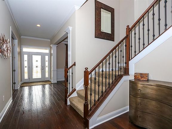 4th image of 7272 Clawson Ct