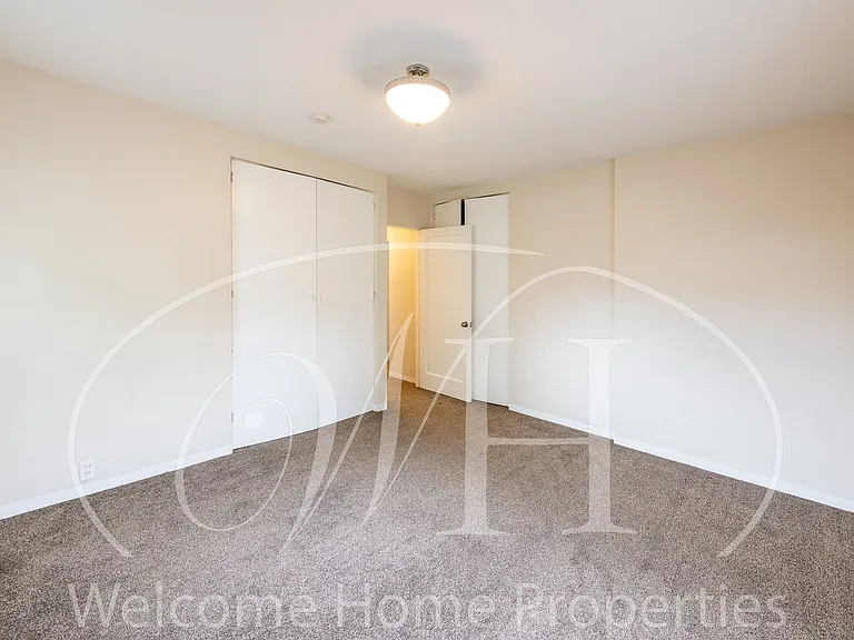 43 NE Ash Ave — Photo 10