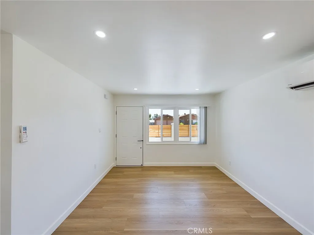 2 bed, 684 sqft, $3,100 — Photo 4