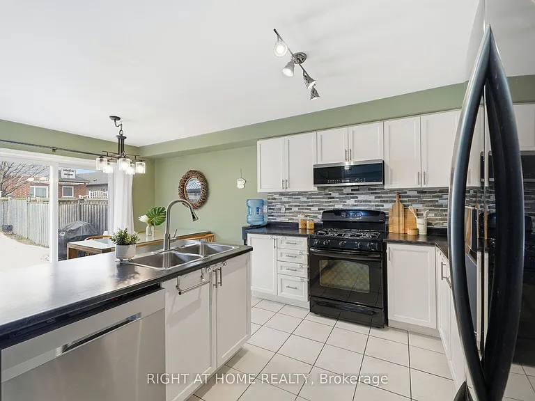 1209 Mary Lou St — Photo 40