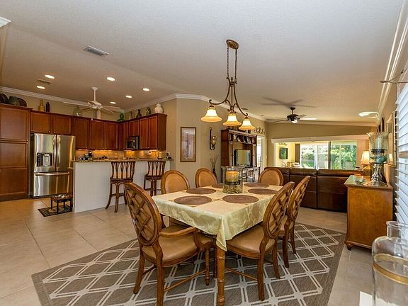 Home For Sale In Waterway Village