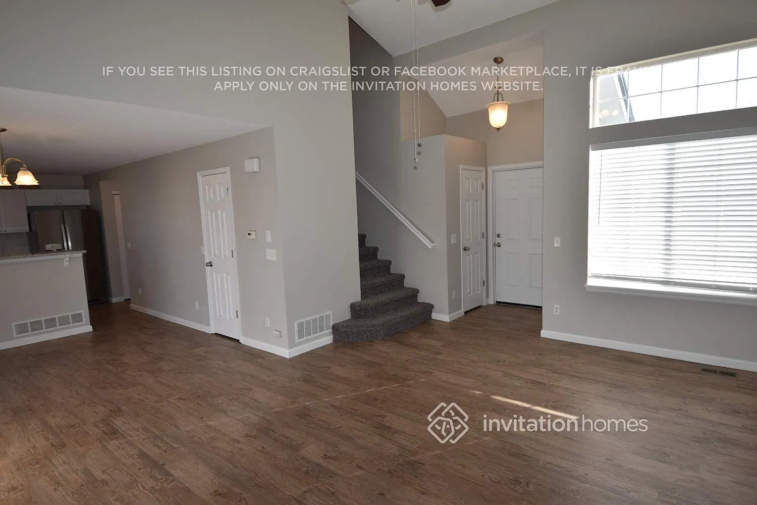 3875 S Quemoy Ct Aurora, CO 80018 — Photo 3