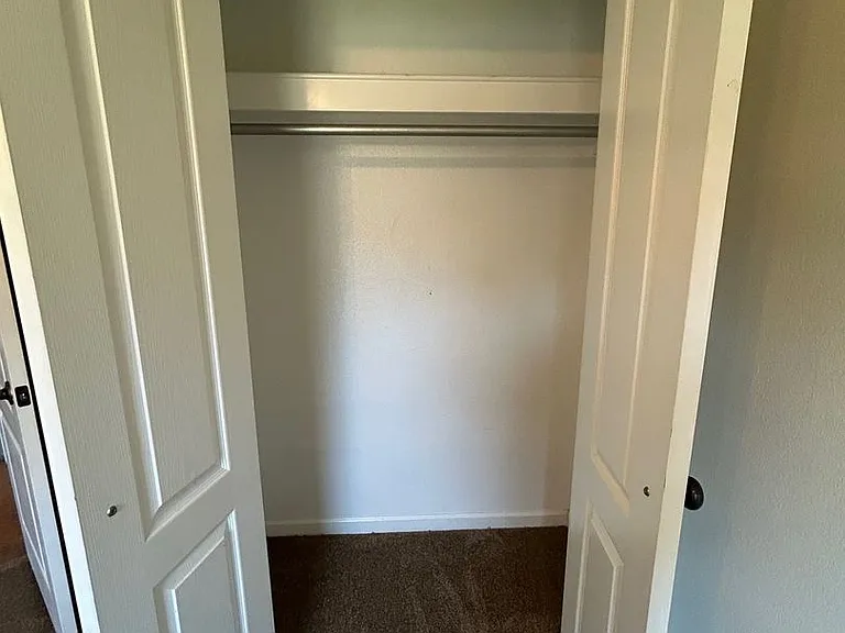 4 Jaki Ln — Photo 11