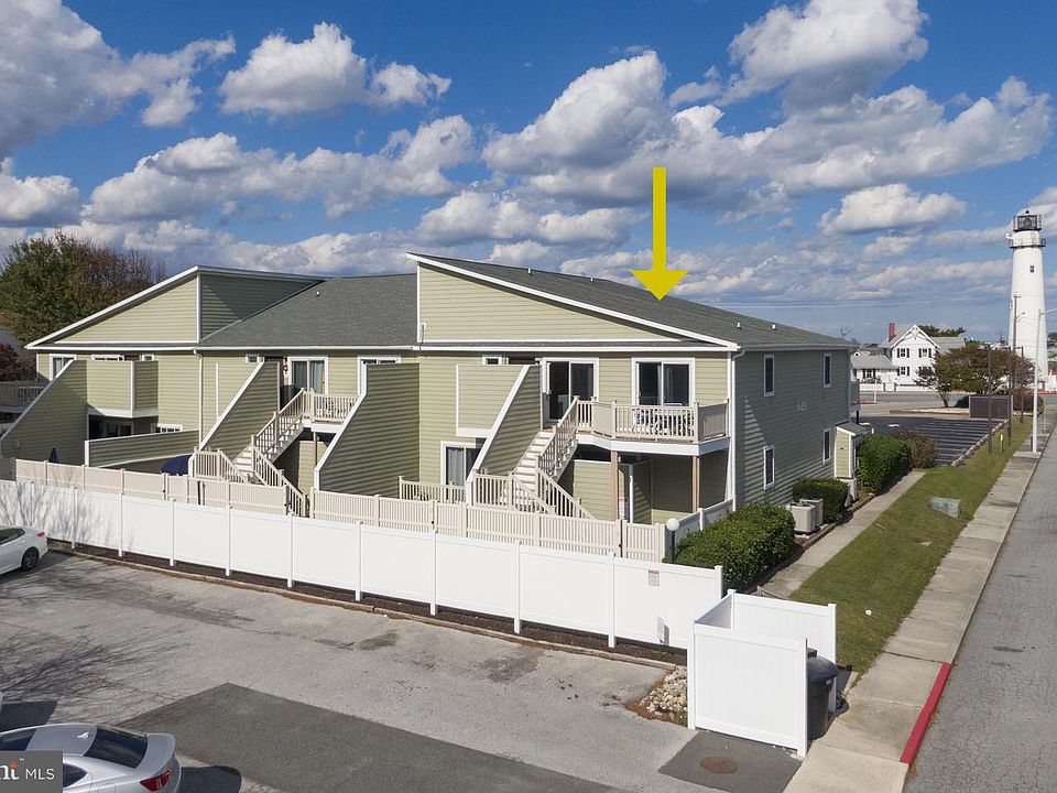 1st image of 14409 Lighthouse Ave #11