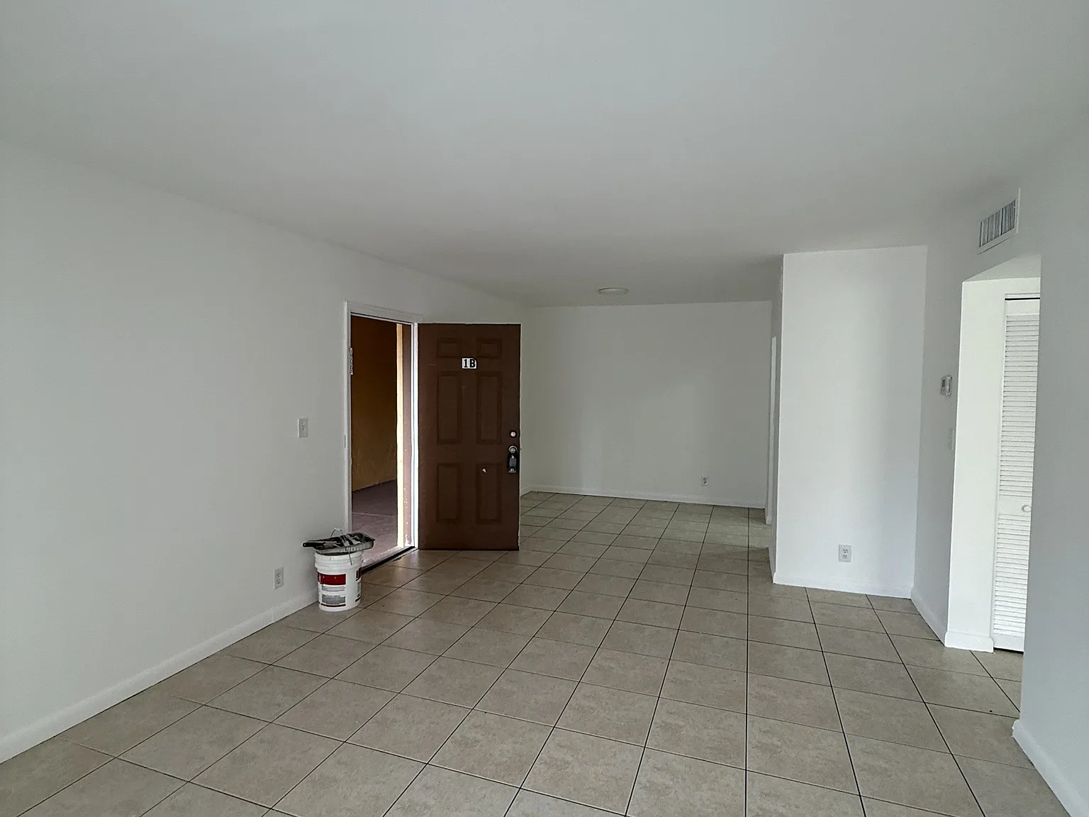 2916 NW 55th Ave — Photo 1