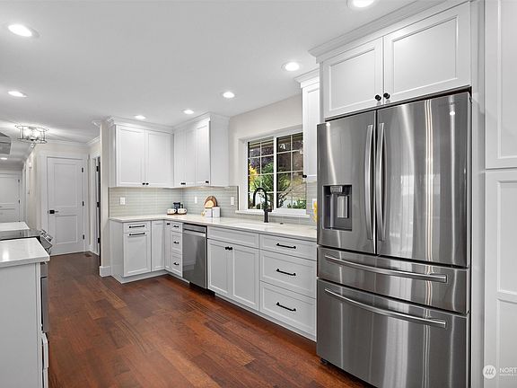 4th image of 6605 63rd Street SE