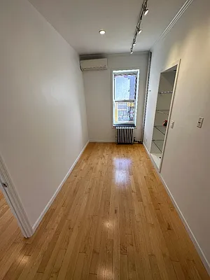 Rented by Ledvech Group | media 23