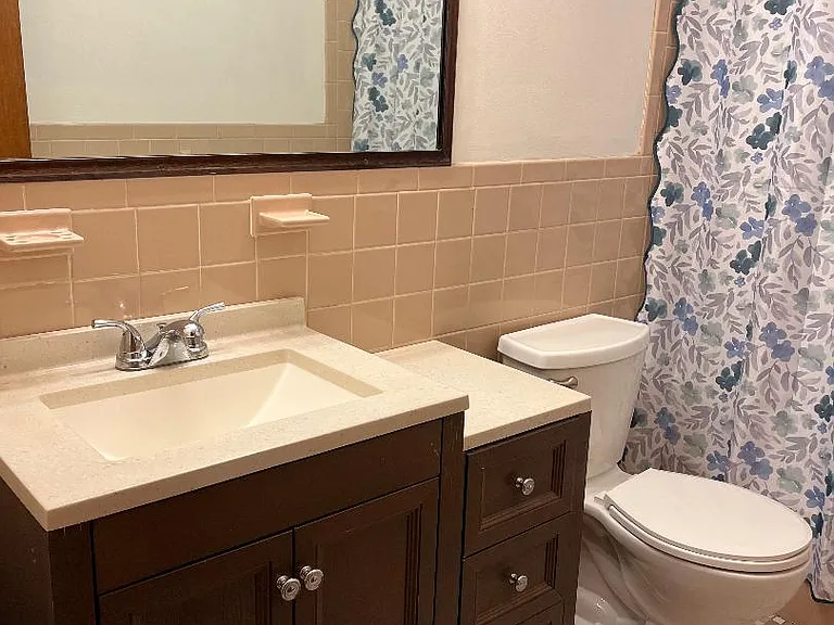 Full bathroom