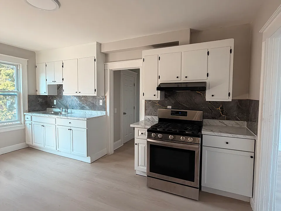 383 S Main St #2