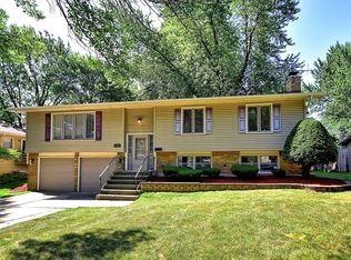 607 72nd St, Downers Grove, IL 60516