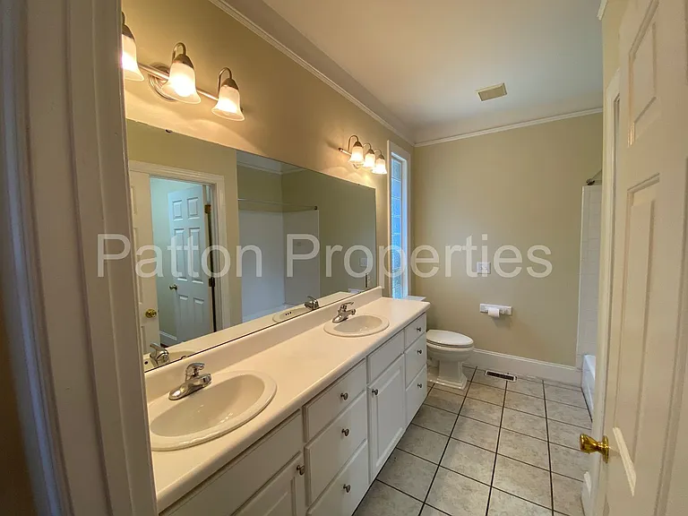 323 Pickens St — Photo 16