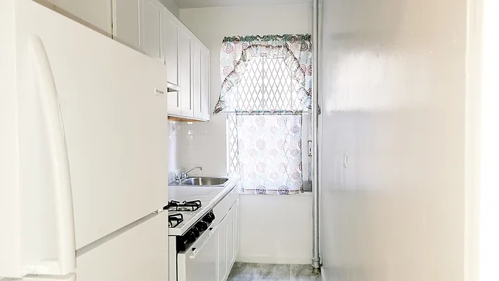 Rented by New York Residence | media 12