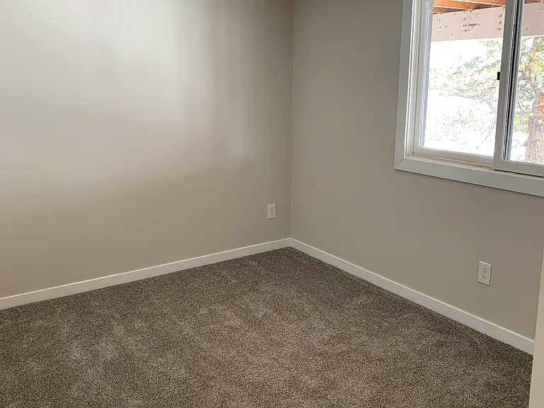 383 Jasper Dr #B — Photo 8