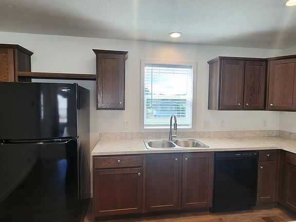 3rd image of 4359 Dogwood Blvd #850